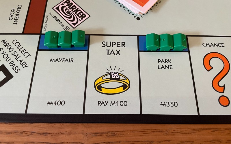 How to Win Monopoly: 12 Expert-Recommended Strategies