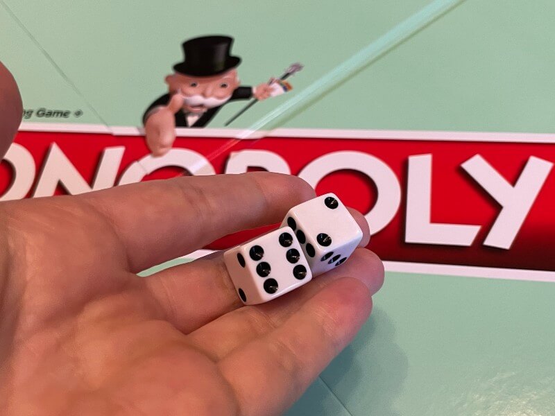 roll dice in Monopolt